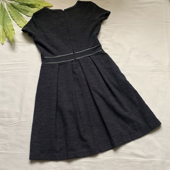 ⭐️TOMMY Hilfiger Flare Faux Leather Detail Dress⭐️ - Picture 7 of 10